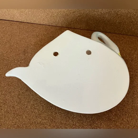 Vintage Blue and White Swan Wall Pocket - Picture 2 of 6